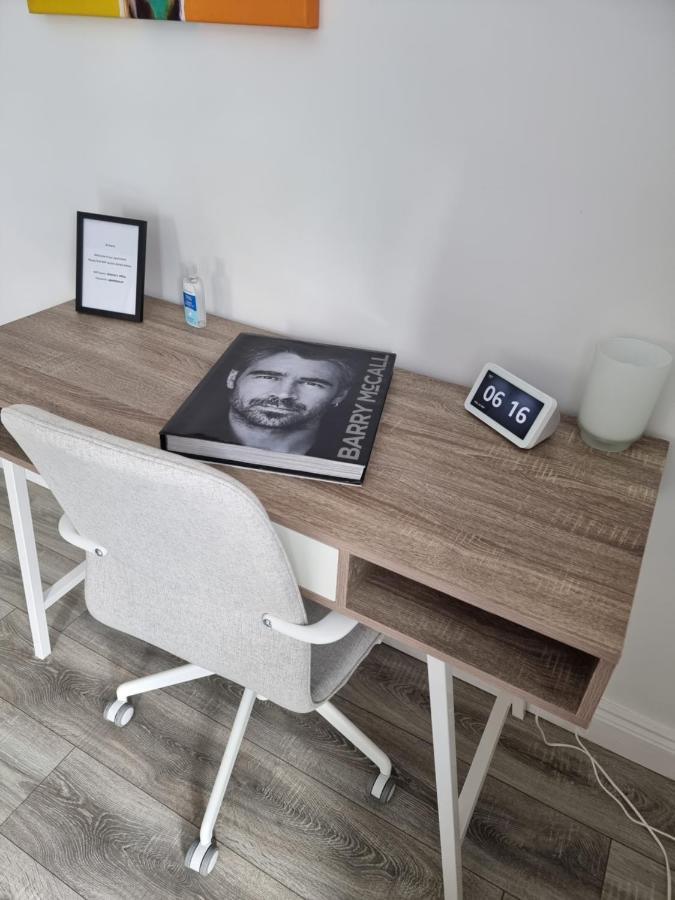 Spacious Curragh 2-Bed Apartment With Own Entrance Brownstown Dış mekan fotoğraf